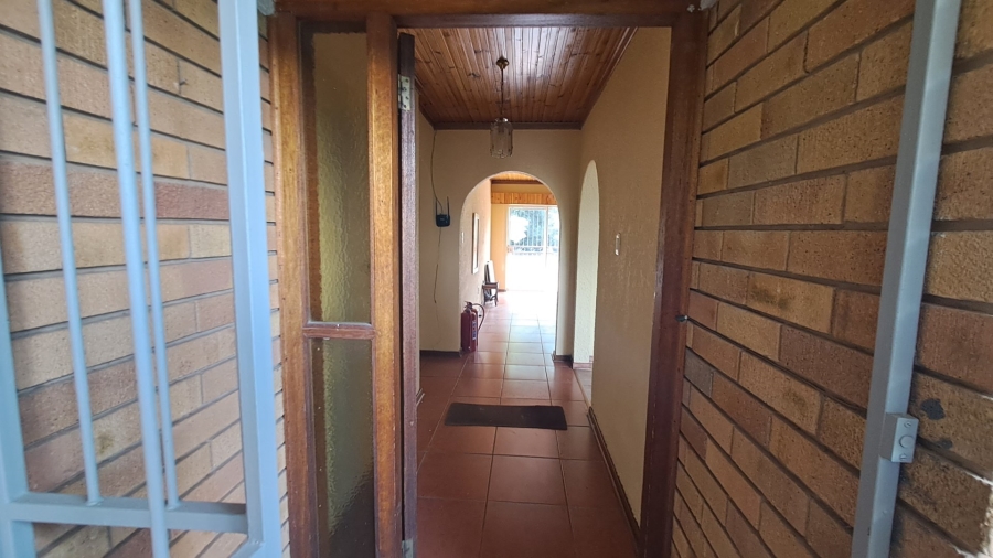 5 Bedroom Property for Sale in Universitas Ridge Free State